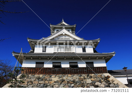 Autumn in Japan Nagahama Castle, Nagahama City, Shiga Prefecture Autumn in Japan Nagahama Castle, Nagahama City, Shiga Prefecture 73201511