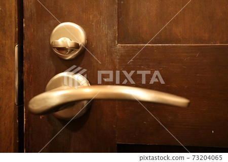 門把手和內部鑰匙手柄鎖 73204065