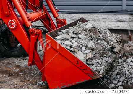 Analysis of the blockage after an earthquake or destruction. Analysis of the blockage after an earthquake or destruction. 73204271