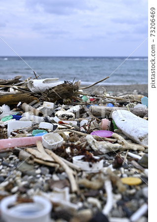 Microplastic waste washed ashore on the coast of Amami Oshima Microplastic waste washed ashore on the coast of Amami Oshima 73206469
