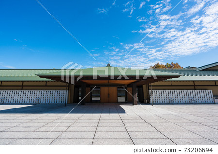 The front entrance of the Kyoto State Guest House 73206694