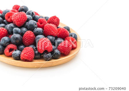 fresh blueberry and rasberry on white 73209040