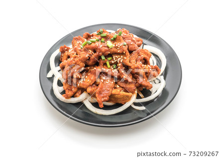 fried pork with spicy korean sauce (bulgogi) 73209267