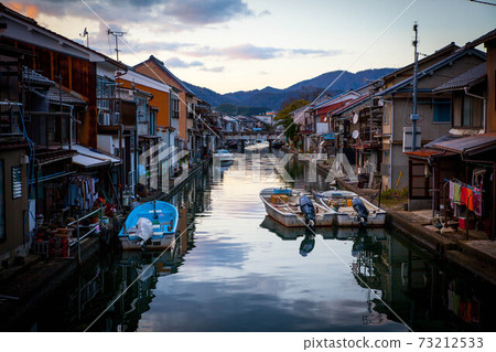 Maizuru's elegant fishing port cityscape 73212533
