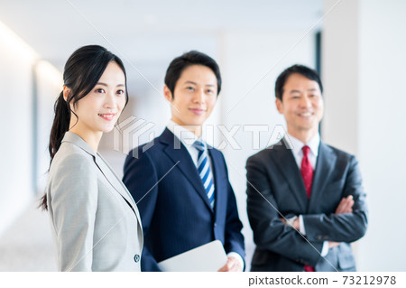 Office businessman shooting cooperation "LINK FOREST" 73212978