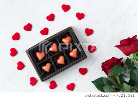 情人節 大餐 紅酒 玫瑰 禮物盒 Valentine Day Wine Gift バレンタイン 73213551