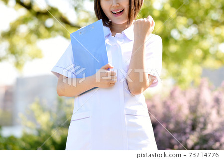 nurse, registered nurse, female 73214776