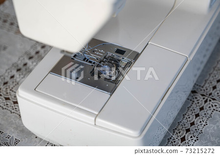 sewing machine sewing machine 73215272