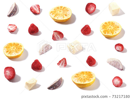 冷凍乾燥草莓,橘子,無花果和柿子 冷凍乾燥草莓,橘子,無花果和柿子 73217180