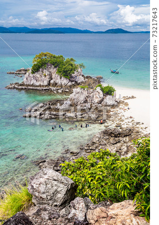 Koh Khai Nai, View point from hill down to small island, Thailand. 73217643