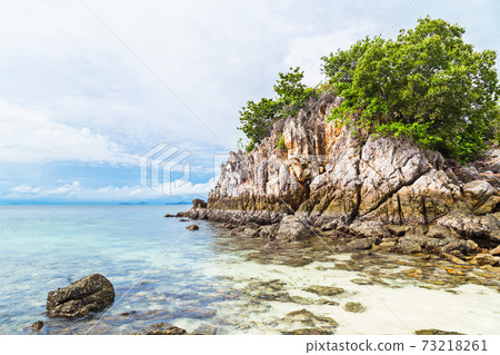 Koh Khai Nai, island at Phuket, Thailand. 73218261