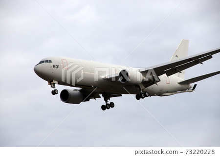 air plane, flying, Passenger Airplane 73220228