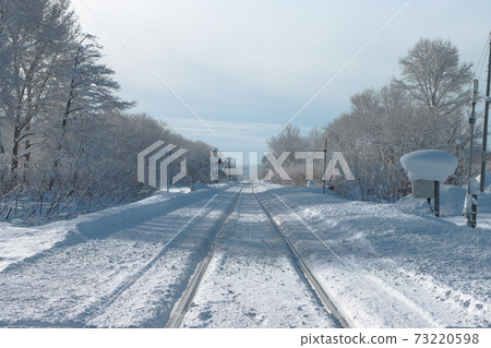 鐵路軌道在雪國家 鐵路軌道在雪國家 73220598
