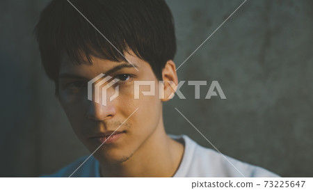 男人 男 男性 73225647