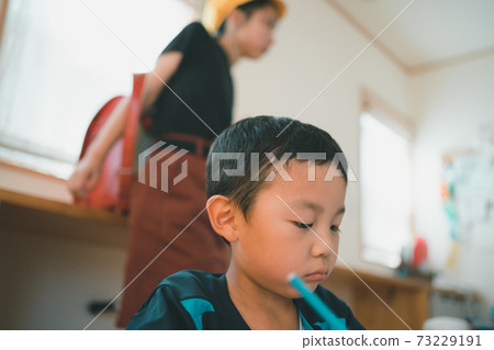 小學學生 小學生 兒童 73229191