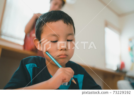 primary school student, schoolchild, schooler 73229192
