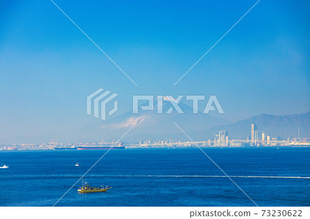 [Chiba] Scenery of Mt. Fuji seen from Umihotaru 73230622