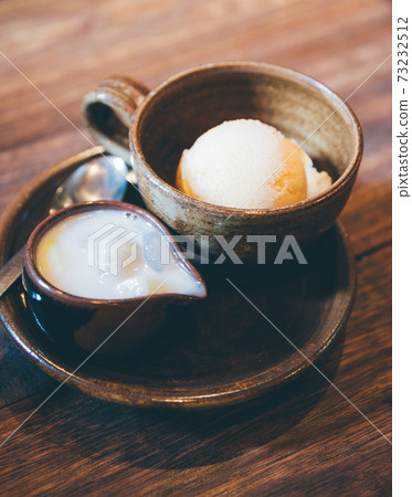 Gelato and taro dumpling coconut milk..Rainbow Thai Glutinous Rice Balls Gelato and taro dumpling coconut milk..Rainbow Thai Glutinous Rice Balls 73232512