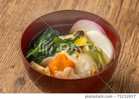 蔬菜煮年糕(zouni) 蔬菜煮年糕(zouni) 73232657