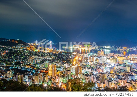 Nagasaki, a port city at night Nagasaki, a port city at night 73234455
