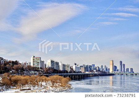 63 Building, Richencia, Yeouido, Yeongdeungpo-gu, Dongjak-gu, Han River, Seoul 73238791