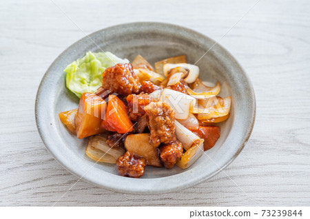 糖醋排骨 73239844