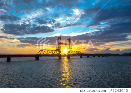 暮光之城上升橋 73243640