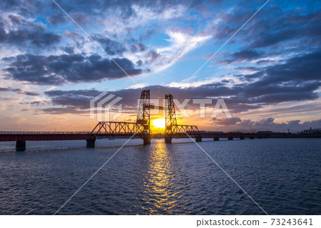 暮光之城上升橋 73243641