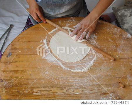 yufka and bazlama make 73244874