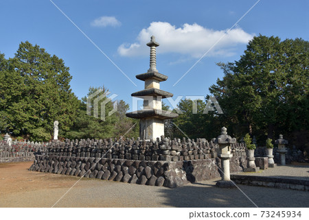 Stone Temple Akio Tower 73245934
