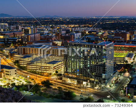 High angle view of the Tempe cityscape from A Mountain 73249364