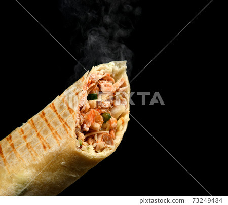 Classic tortilla wrap roll with grilled chicken 73249484