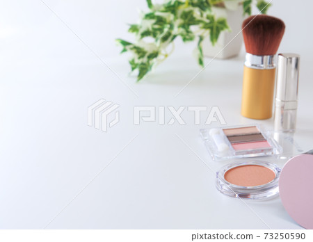 Cosmetic image Cosmetic image 73250590