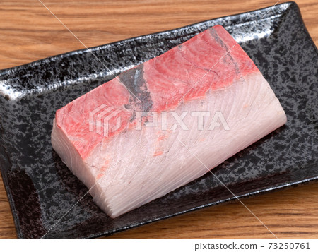 Kanpachi sashimi Kanpachi sashimi 73250761