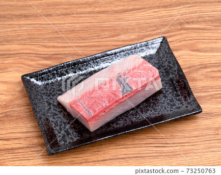 Kanpachi sashimi Kanpachi sashimi 73250763