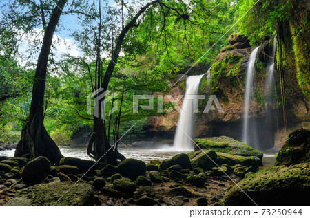 Heo Suwat Waterfall 73250944