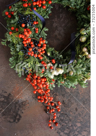 A real wreath A real wreath 73255004