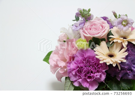 To loved ones ... To loved ones ... 73256693
