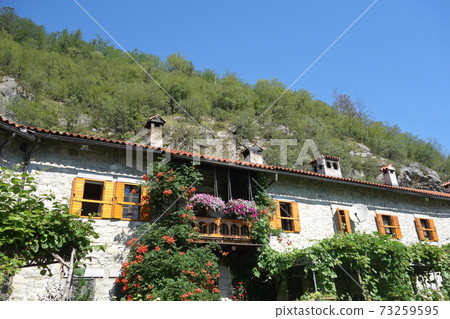 Monastery Moracha 73259595