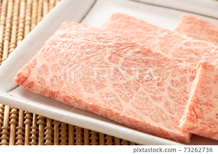 牛肉（用於國產黑毛日本牛肉Hanesita /烤肉）。 73262736
