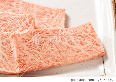 Beef (for domestic Japanese black beef Hanesita / Yakiniku). Beef (for domestic Japanese black beef Hanesita / Yakiniku). 73262739