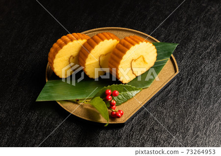 Kamaboko Date Maki咸鯡魚子日本料理 Kamaboko Date Maki咸鯡魚子日本料理 73264953