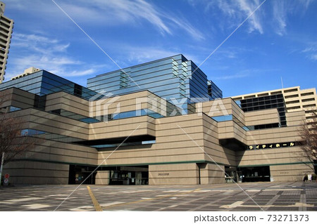 Osaka Prefecture Central Library Osaka Prefecture Central Library 73271373