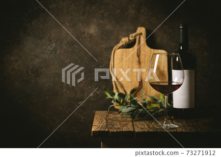 Glass of red wine Glass of red wine 73271912