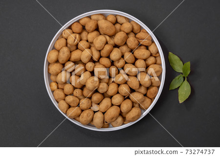 Cracker nuts or Japanese peanuts Cracker nuts or Japanese peanuts 73274737