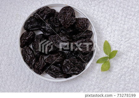 Pitted prunes served Pitted prunes served 73278199