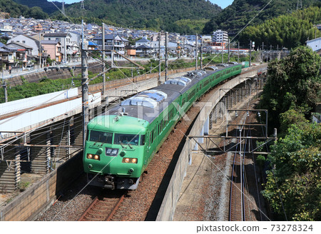 Kosei Line 117 series train 73278324