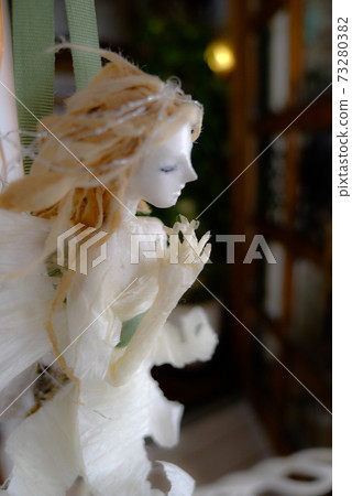 這是雪花仙子。我為北部國家山麓地區感染的結束祈禱。 這是雪花仙子。我為北部國家山麓地區感染的結束祈禱。 73280382