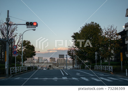 東京北區十條台小學旁的夜景 73286309
