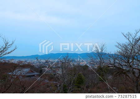 Scenery, temple, Higashiyama, cityscape of Kiyomizu-dera in Higashiyama-ku, Kyoto [January] 73287515